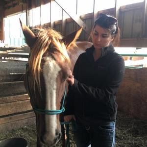 Meet your Posher, Katelyn